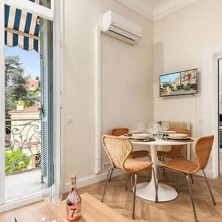 Mont Fleuri- Somptueux 2 Pièces - Parking - Appartement Menton