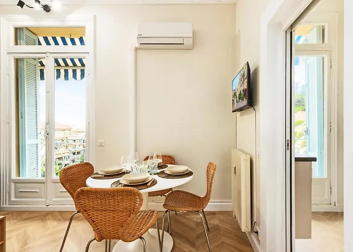 Mont Fleuri- Somptueux 2 Pieces - Parking -