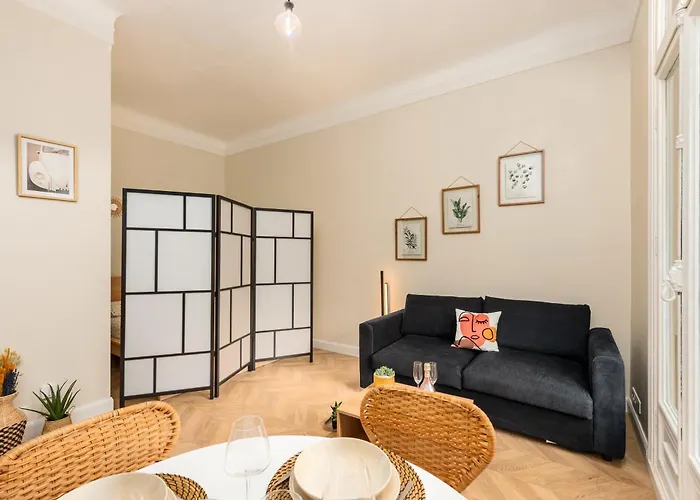 Mont Fleuri- Somptueux 2 Pieces - Parking - شقة