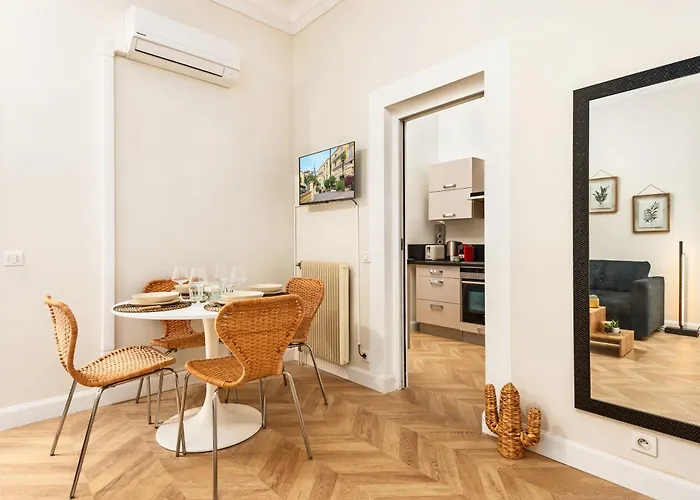 Mont Fleuri- Somptueux 2 Pieces - Parking - Мантон